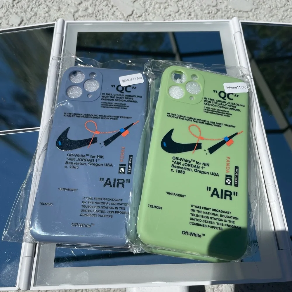 2 iPhone cases